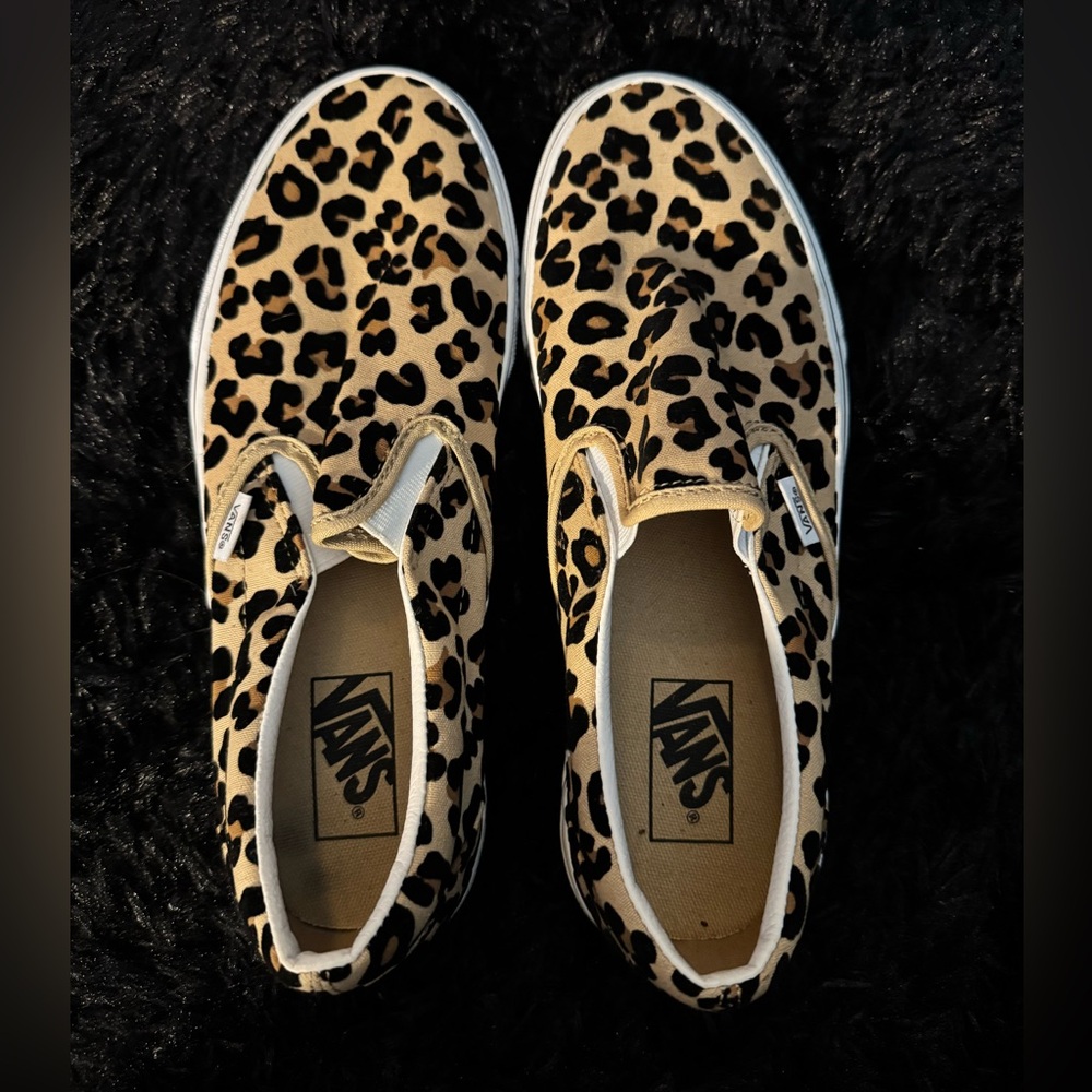 Vans Women's Tan Leopard Print Sneakers